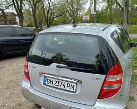 Серый Мерседес А класс, объемом двигателя 2 л и пробегом 151 тыс. км за 5900 $, фото 3 на Automoto.ua