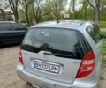 Серый Мерседес А класс, объемом двигателя 2 л и пробегом 151 тыс. км за 5900 $, фото 3 на Automoto.ua