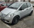 Серый Мерседес А класс, объемом двигателя 1.7 л и пробегом 220 тыс. км за 5100 $, фото 1 на Automoto.ua
