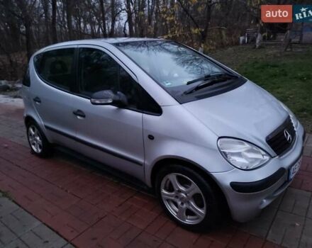 Серый Мерседес А класс, объемом двигателя 1.69 л и пробегом 172 тыс. км за 4500 $, фото 2 на Automoto.ua