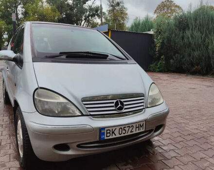 Сірий Мерседес А клас, об'ємом двигуна 1.9 л та пробігом 286 тис. км за 3700 $, фото 2 на Automoto.ua