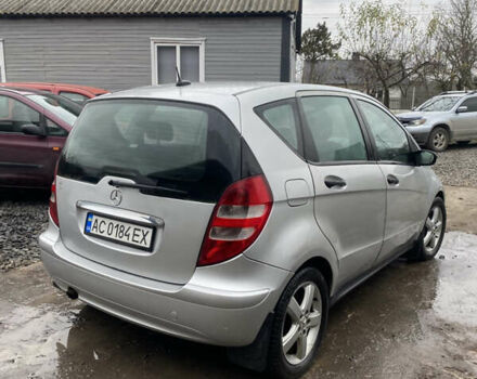 Сірий Мерседес А клас, об'ємом двигуна 1.99 л та пробігом 270 тис. км за 3350 $, фото 3 на Automoto.ua
