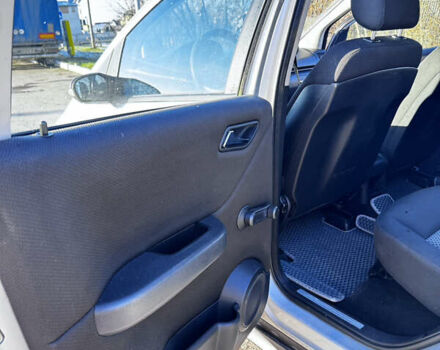 Серый Мерседес А класс, объемом двигателя 1.99 л и пробегом 310 тыс. км за 2800 $, фото 12 на Automoto.ua