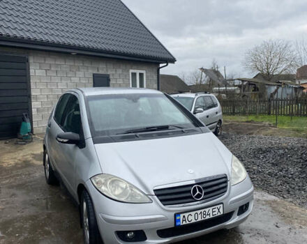 Сірий Мерседес А клас, об'ємом двигуна 1.99 л та пробігом 270 тис. км за 3350 $, фото 1 на Automoto.ua