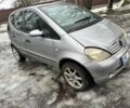 Серый Мерседес А класс, объемом двигателя 1.6 л и пробегом 300 тыс. км за 1200 $, фото 5 на Automoto.ua