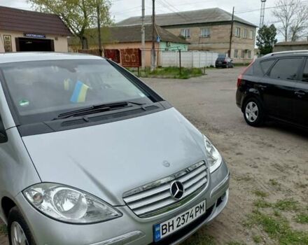 Серый Мерседес А класс, объемом двигателя 2 л и пробегом 151 тыс. км за 5900 $, фото 1 на Automoto.ua