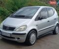 Серый Мерседес А класс, объемом двигателя 1.69 л и пробегом 175 тыс. км за 3000 $, фото 1 на Automoto.ua