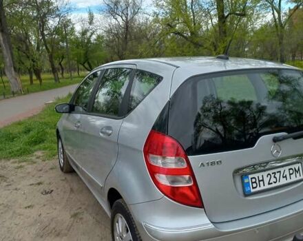 Серый Мерседес А класс, объемом двигателя 2 л и пробегом 151 тыс. км за 5900 $, фото 2 на Automoto.ua
