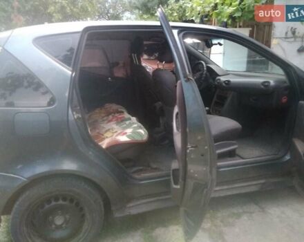 Мерседес А класс 2004 в Николаеве на Automoto.ua Серый Мерседес А класс, объемом двигателя 1.9 л и пробегом 250 тыс. км за 2800 $, фото 5 на Automoto.ua