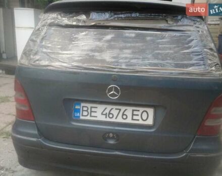 Мерседес А класс 2004 в Николаеве на Automoto.ua Серый Мерседес А класс, объемом двигателя 1.9 л и пробегом 250 тыс. км за 2800 $, фото 3 на Automoto.ua