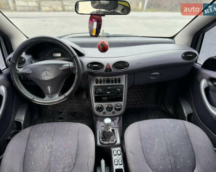 Сірий Мерседес А клас, об'ємом двигуна 1.69 л та пробігом 319 тис. км за 3200 $, фото 14 на Automoto.ua