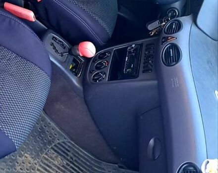 Сірий Мерседес А клас, об'ємом двигуна 1.4 л та пробігом 200 тис. км за 3000 $, фото 5 на Automoto.ua