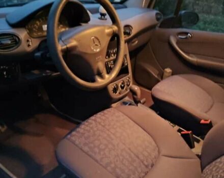 Серый Мерседес А класс, объемом двигателя 1.69 л и пробегом 172 тыс. км за 4500 $, фото 3 на Automoto.ua