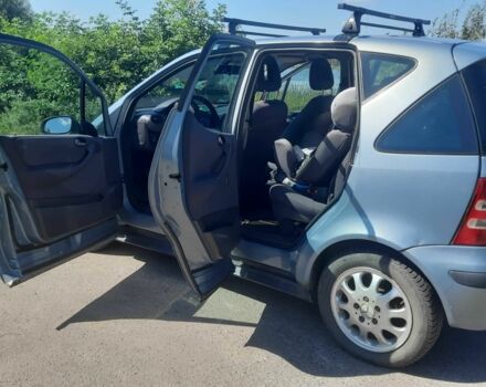 Сірий Мерседес А клас, об'ємом двигуна 1.7 л та пробігом 305 тис. км за 3700 $, фото 3 на Automoto.ua