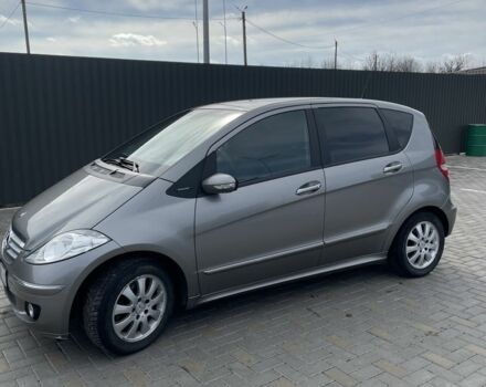 Серый Мерседес А класс, объемом двигателя 1.5 л и пробегом 234 тыс. км за 4680 $, фото 1 на Automoto.ua