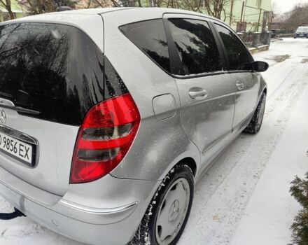 Серый Мерседес А класс, объемом двигателя 1.7 л и пробегом 185 тыс. км за 4500 $, фото 4 на Automoto.ua