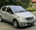 Серый Мерседес А класс, объемом двигателя 1.7 л и пробегом 300 тыс. км за 3950 $, фото 1 на Automoto.ua