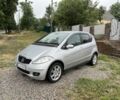 Сірий Мерседес А клас, об'ємом двигуна 2 л та пробігом 223 тис. км за 3900 $, фото 1 на Automoto.ua