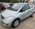 Сірий Мерседес А клас, об'ємом двигуна 2 л та пробігом 330 тис. км за 5500 $, фото 1 на Automoto.ua
