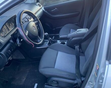 Сірий Мерседес А клас, об'ємом двигуна 1.99 л та пробігом 280 тис. км за 3700 $, фото 4 на Automoto.ua