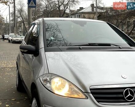 Сірий Мерседес А клас, об'ємом двигуна 1.99 л та пробігом 164 тис. км за 4999 $, фото 1 на Automoto.ua