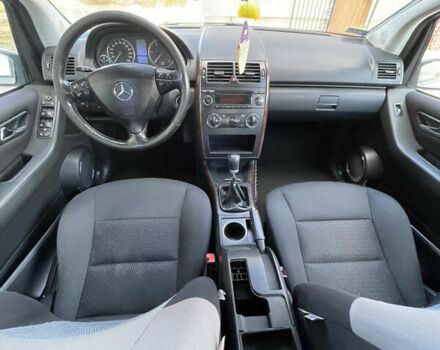 Серый Мерседес А класс, объемом двигателя 1.99 л и пробегом 278 тыс. км за 4900 $, фото 11 на Automoto.ua