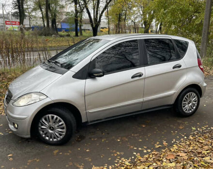 Серый Мерседес А класс, объемом двигателя 1.99 л и пробегом 280 тыс. км за 4350 $, фото 4 на Automoto.ua