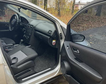 Серый Мерседес А класс, объемом двигателя 1.99 л и пробегом 280 тыс. км за 4350 $, фото 11 на Automoto.ua