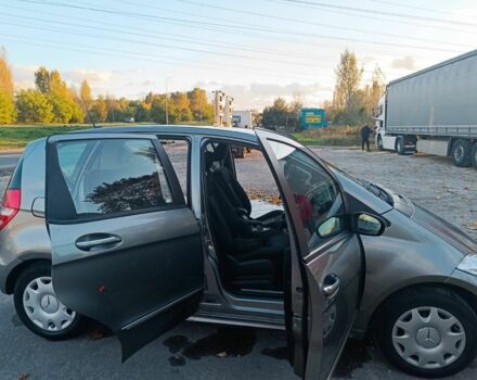 Серый Мерседес А класс, объемом двигателя 1.5 л и пробегом 246 тыс. км за 4300 $, фото 5 на Automoto.ua