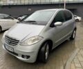 Сірий Мерседес А клас, об'ємом двигуна 2 л та пробігом 250 тис. км за 3348 $, фото 1 на Automoto.ua