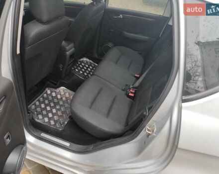 Сірий Мерседес А клас, об'ємом двигуна 1.99 л та пробігом 240 тис. км за 5000 $, фото 5 на Automoto.ua