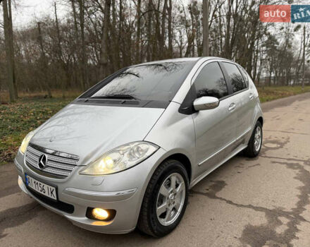 Серый Мерседес А класс, объемом двигателя 2 л и пробегом 187 тыс. км за 5500 $, фото 6 на Automoto.ua