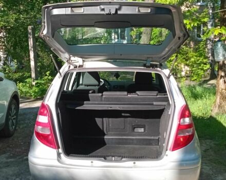 Серый Мерседес А класс, объемом двигателя 2 л и пробегом 198 тыс. км за 6078 $, фото 16 на Automoto.ua