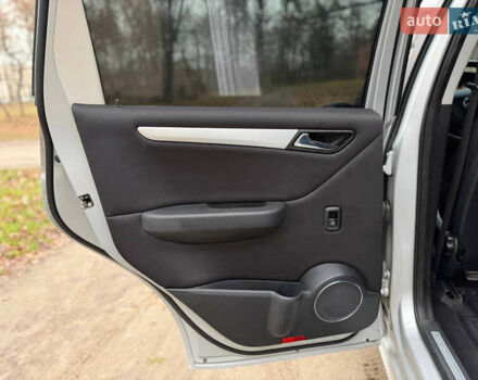 Серый Мерседес А класс, объемом двигателя 2 л и пробегом 187 тыс. км за 5500 $, фото 52 на Automoto.ua