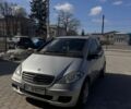 Серый Мерседес А класс, объемом двигателя 1.7 л и пробегом 212 тыс. км за 5000 $, фото 1 на Automoto.ua