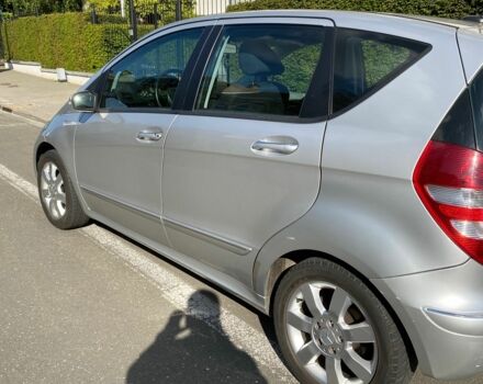 Серый Мерседес А класс, объемом двигателя 1.99 л и пробегом 288 тыс. км за 3600 $, фото 2 на Automoto.ua