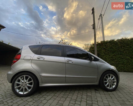 Серый Мерседес А класс, объемом двигателя 1.5 л и пробегом 231 тыс. км за 4300 $, фото 4 на Automoto.ua