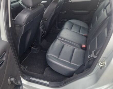 Серый Мерседес А класс, объемом двигателя 2 л и пробегом 230 тыс. км за 2568 $, фото 4 на Automoto.ua