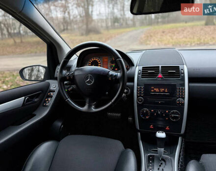 Серый Мерседес А класс, объемом двигателя 2 л и пробегом 187 тыс. км за 5500 $, фото 56 на Automoto.ua