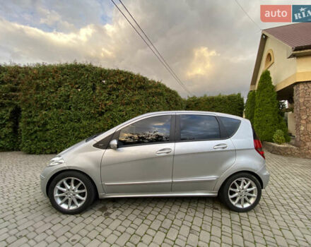 Серый Мерседес А класс, объемом двигателя 1.5 л и пробегом 231 тыс. км за 4300 $, фото 3 на Automoto.ua