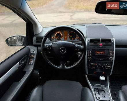 Серый Мерседес А класс, объемом двигателя 2 л и пробегом 187 тыс. км за 5500 $, фото 58 на Automoto.ua