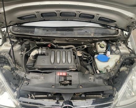 Серый Мерседес А класс, объемом двигателя 2 л и пробегом 235 тыс. км за 5650 $, фото 16 на Automoto.ua