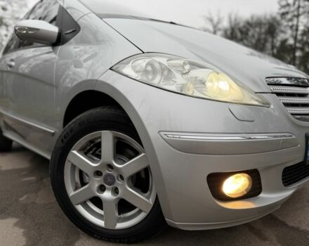 Серый Мерседес А класс, объемом двигателя 2 л и пробегом 185 тыс. км за 5500 $, фото 1 на Automoto.ua