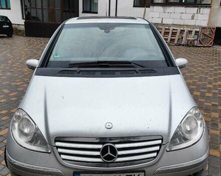 Сірий Мерседес А клас, об'ємом двигуна 1.99 л та пробігом 240 тис. км за 5000 $, фото 1 на Automoto.ua