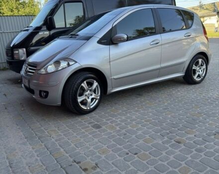 Серый Мерседес А класс, объемом двигателя 1.7 л и пробегом 380 тыс. км за 5500 $, фото 1 на Automoto.ua