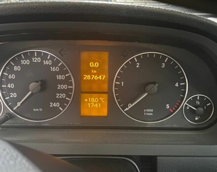 Серый Мерседес А класс, объемом двигателя 1.99 л и пробегом 288 тыс. км за 3600 $, фото 10 на Automoto.ua