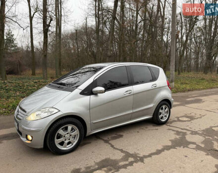 Серый Мерседес А класс, объемом двигателя 2 л и пробегом 187 тыс. км за 5500 $, фото 19 на Automoto.ua