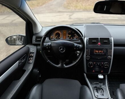 Серый Мерседес А класс, объемом двигателя 2 л и пробегом 185 тыс. км за 5500 $, фото 22 на Automoto.ua