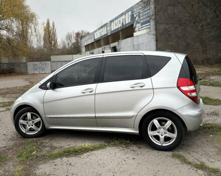 Сірий Мерседес А клас, об'ємом двигуна 2 л та пробігом 245 тис. км за 5900 $, фото 8 на Automoto.ua