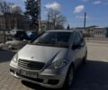 Сірий Мерседес А клас, об'ємом двигуна 1.7 л та пробігом 212 тис. км за 6000 $, фото 1 на Automoto.ua